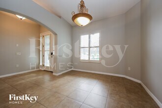 10139 Yonaomi Cir in Clermont, FL - Foto de edificio - Building Photo