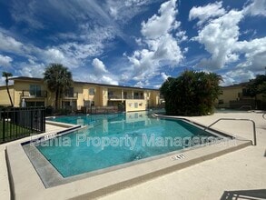 7502 BOLANOS Ct in Tampa, FL - Building Photo - Building Photo