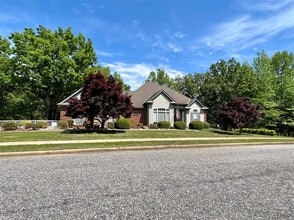 704 Emerald Dr in Prattville, AL - Building Photo - Building Photo