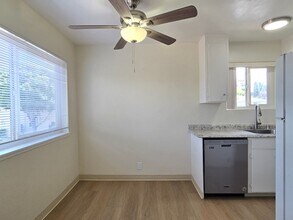 3579 Agate Dr, Unit 07 in Santa Clara, CA - Foto de edificio - Building Photo