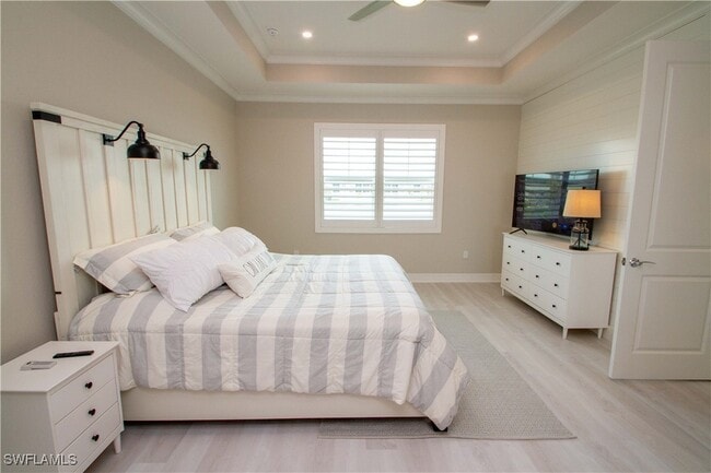 property at 251 Indies Dr E