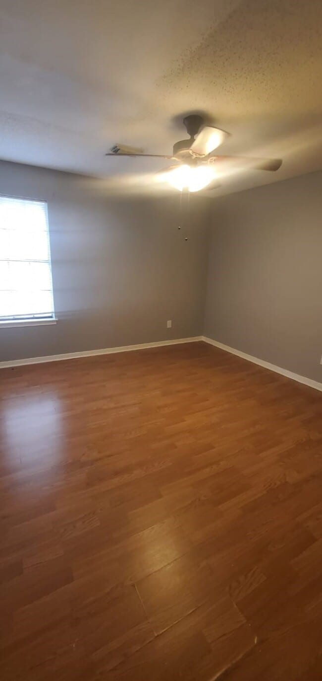 property at 11315 Lands End Cir