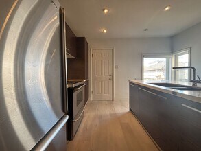 1651 37th Av E in Vancouver, BC - Building Photo - Building Photo