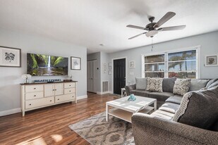 1901 72nd St W in Bradenton, FL - Building Photo