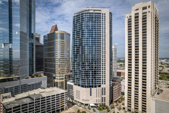 Brava in Houston, TX - Building Photo - Building Photo