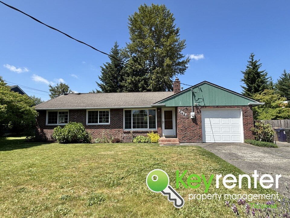 7012 S Bell St in Tacoma, WA - Building Photo