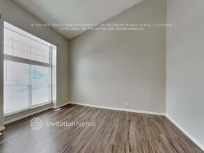 21581 E Aberdeen Dr in Centennial, CO - Foto de edificio - Building Photo