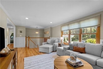 46 Steamboat St in Jamestown, RI - Building Photo - Building Photo