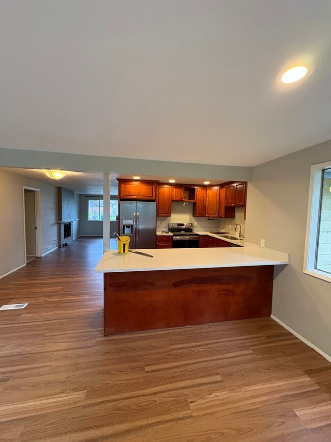 605 155th Ave SE in Bellevue, WA - Building Photo - Building Photo