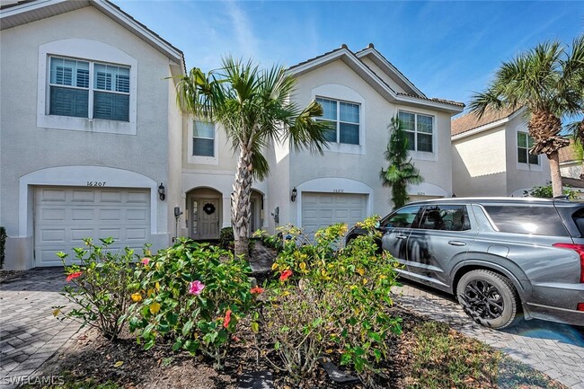 16211 Ravina Way in Naples, FL - Foto de edificio - Building Photo