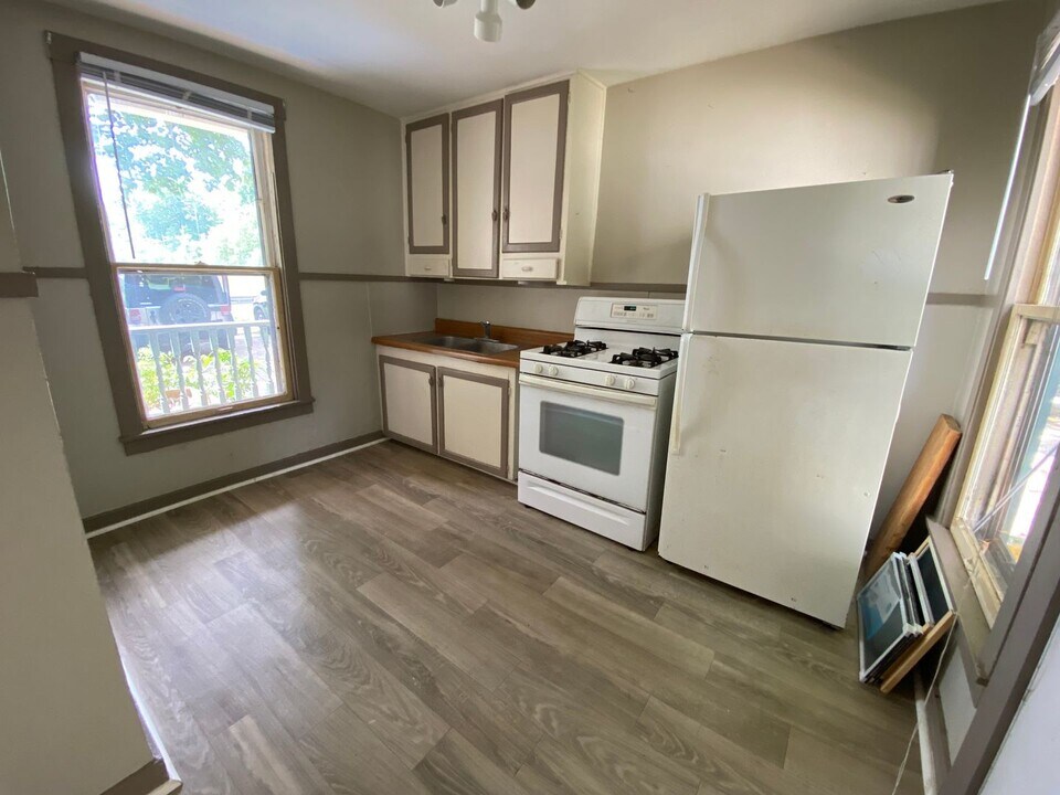 428-430 Davis St in Kalamazoo, MI - Building Photo