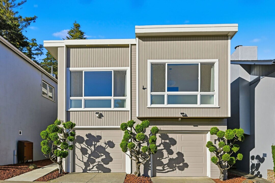 170 Oak Park Dr in San Francisco, CA - Building Photo