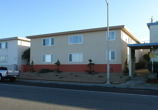 455 Esplanade in Pacifica, CA - Building Photo - Building Photo