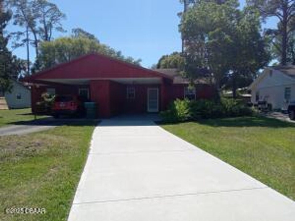 1616-1618 Tuscaloosa Ave in Holly Hill, FL - Building Photo