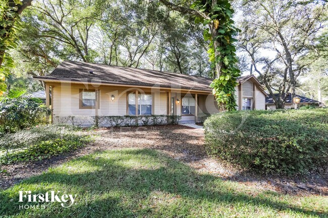 2048 Eagles Rest Dr in Apopka, FL - Foto de edificio - Building Photo