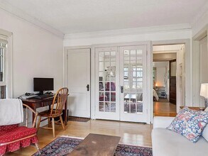 2512 33rd Ave S, Unit 3 in Minneapolis, MN - Foto de edificio - Building Photo