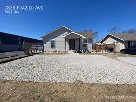 2826 Frazier Ave in Fort Worth, TX - Building Photo