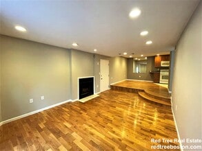 1212 Vfw Pky, Unit 1 in Boston, MA - Building Photo - Building Photo
