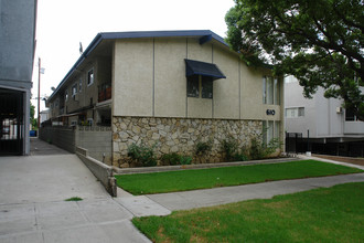 610 E Verdugo Ave in Burbank, CA - Building Photo - Building Photo