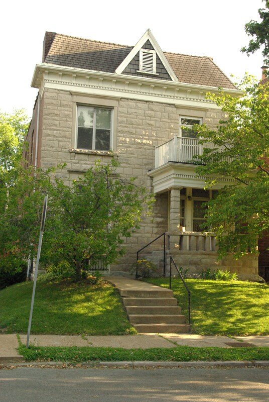 3802 Flad Ave Apartments and Nearby St. Louis Apartments For Rent St