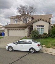 9650 Mindoka Way in Elk Grove, CA - Building Photo