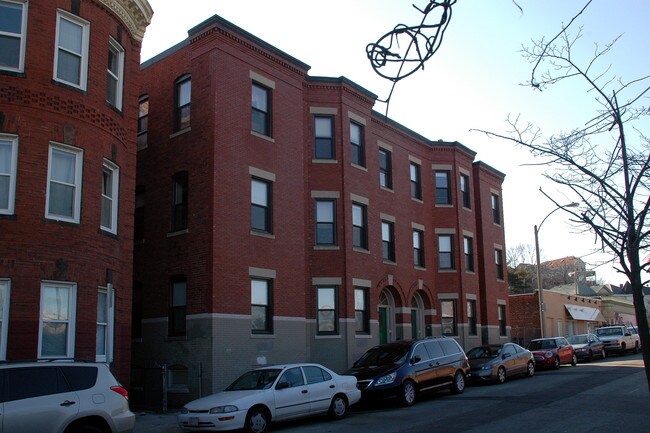 UE Apartments in Boston, MA - Foto de edificio - Building Photo