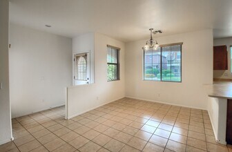 3770 E Kristal Way in Phoenix, AZ - Building Photo - Building Photo