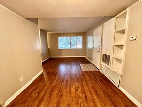 3304 Red River St in Austin, TX - Foto de edificio - Building Photo