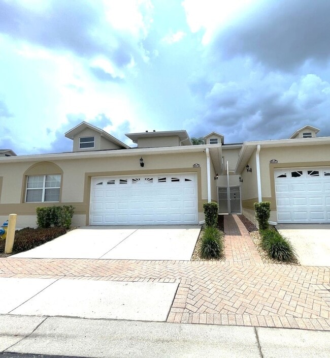 property at 13310 Fountainbleau Dr