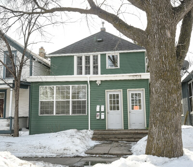 417 N 4th St-Unit -1 in Grand Forks, ND - Building Photo