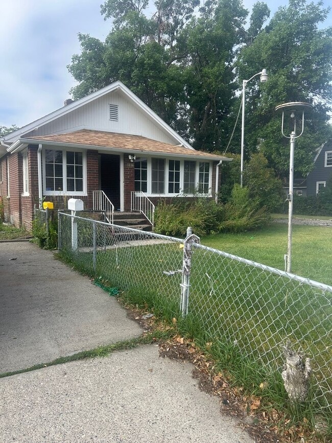 1036 Lewis Ave in Billings, MT - Building Photo - Building Photo