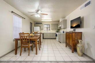 963 Maple St in Las Cruces, NM - Building Photo - Building Photo