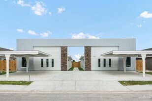 5712 Notre Dame Ave in McAllen, TX - Building Photo