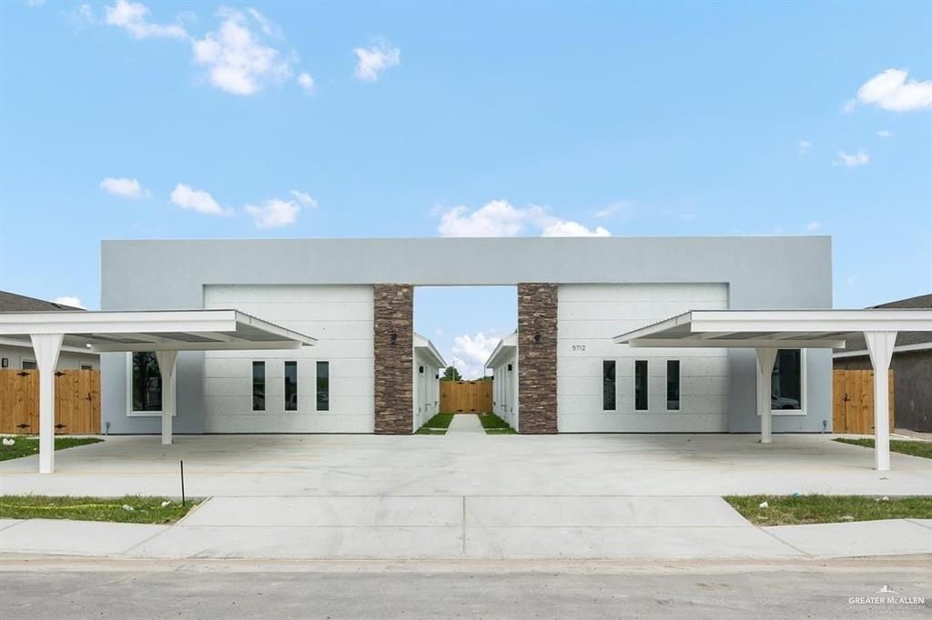 5712 Notre Dame Ave in McAllen, TX - Building Photo