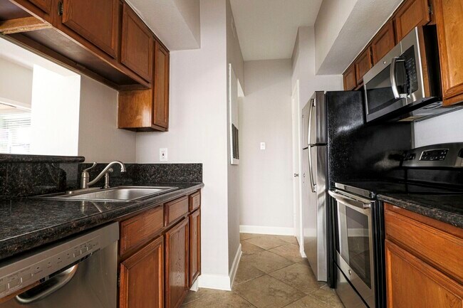 property at 2025 Augusta Dr