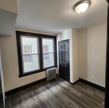 916 Grove St, Unit 3A in Irvington, NJ - Foto de edificio - Building Photo
