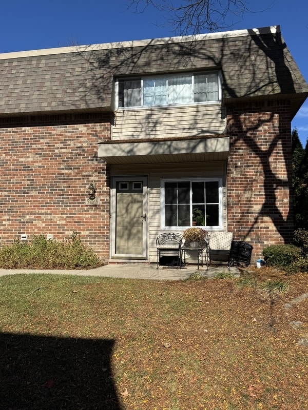 property at 529 Longshore Dr