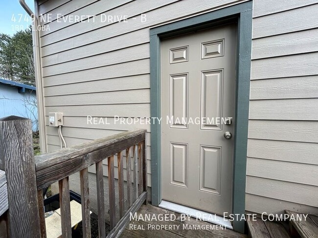 4749 NE Everett Dr in Camas, WA - Building Photo - Building Photo
