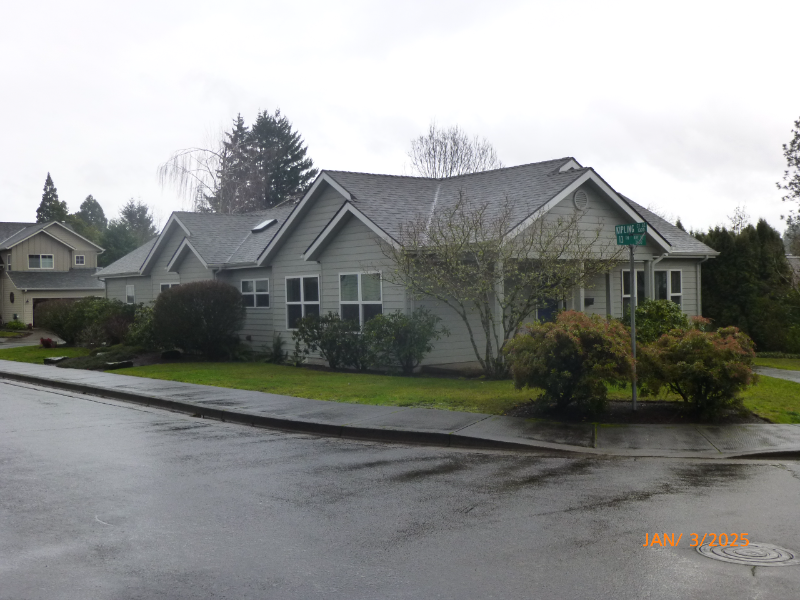 3674 13th Ave SE in Salem, OR - Building Photo