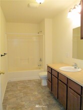622 S Lake St in Moses Lake, WA - Building Photo - Building Photo