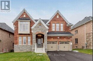 12 Fort Williams Dr in Brampton, ON - Building Photo