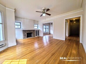 1321 Oak Ave in Evanston, IL - Building Photo - Building Photo
