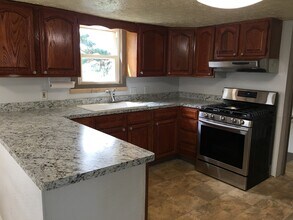 2947 Chenoweth Rd in Akron, OH - Building Photo - Building Photo