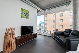 624-628 8 Ave SE in Calgary, AB - Building Photo - Building Photo