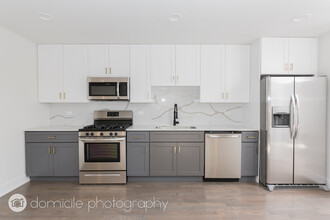 835-837 N Wolcott Ave in Chicago, IL - Building Photo - Interior Photo