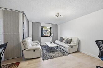 1659 NW 81st Way in Plantation, FL - Building Photo - Building Photo
