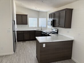 3405 S Tomahawk Rd in Apache Junction, AZ - Building Photo - Building Photo