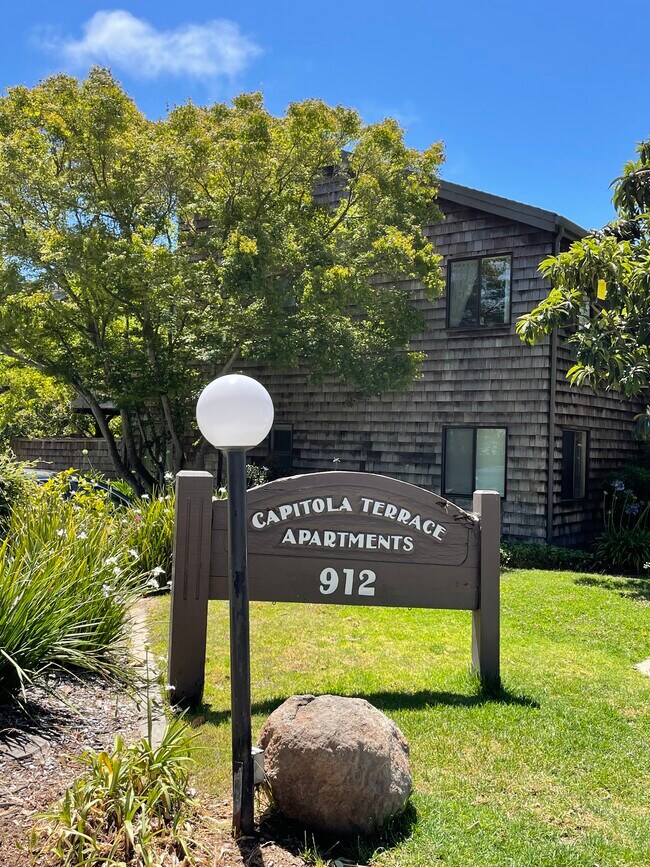 912 Capitola Ave Rentals in Capitola, CA