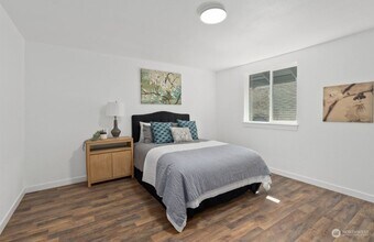 114 N Gold St, Unit 1 in Centralia, WA - Building Photo - Building Photo