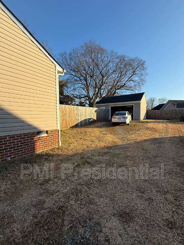 1041 Greenview Dr in Henrico, VA - Building Photo - Building Photo
